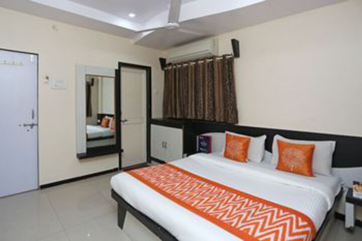 Room 18 of 23