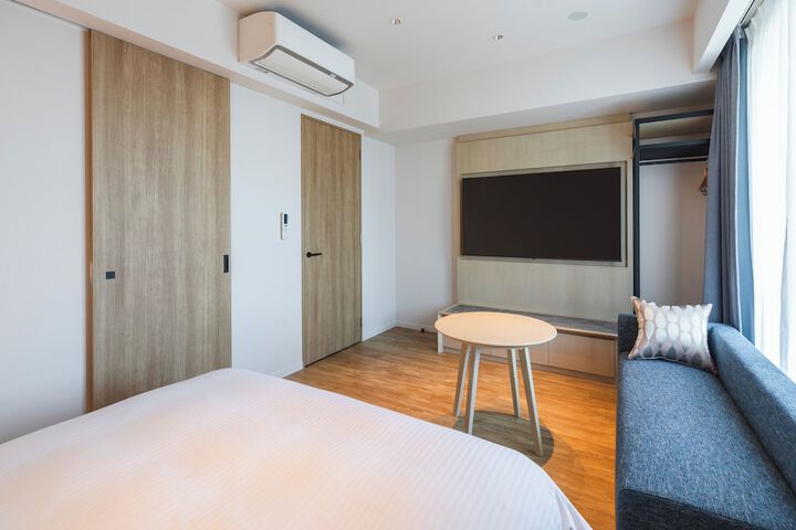 Room 26 of 53