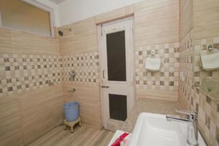 Room 6 of 26