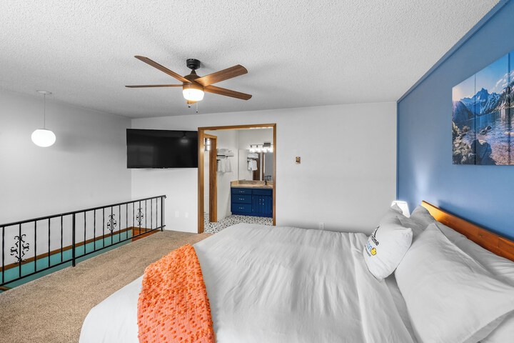 Room 15 of 43