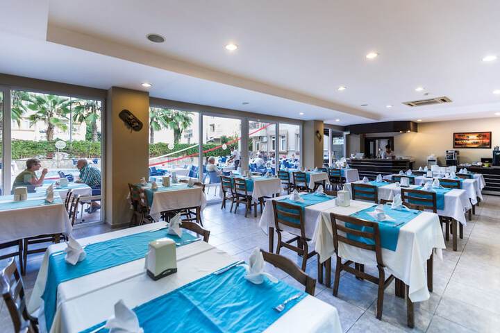 Dining Photos