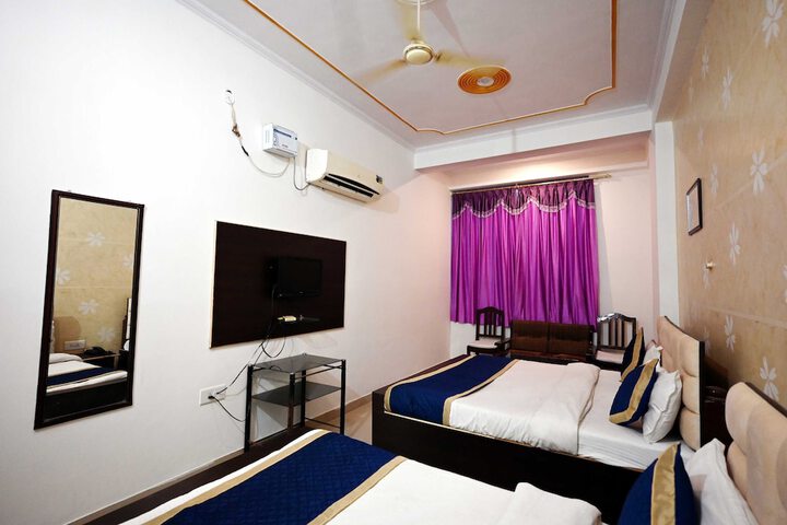 Room 7 of 22