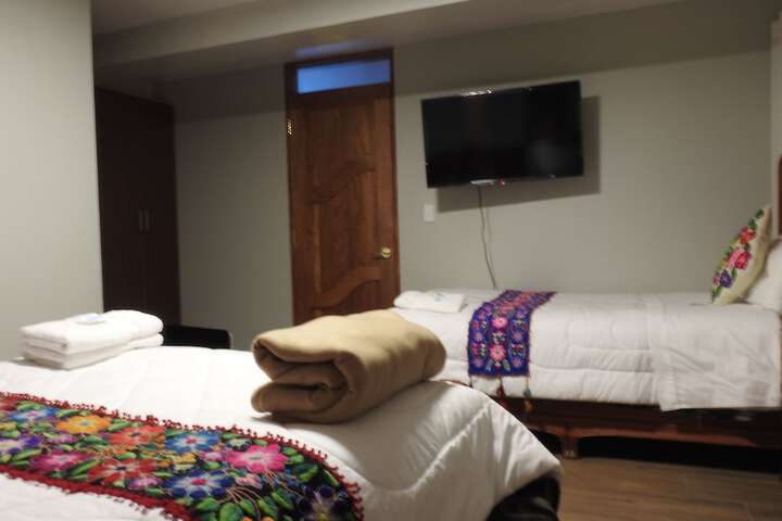 Room 4 of 38