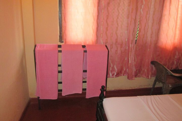Room 16 of 18