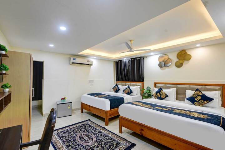 Room 83 of 111