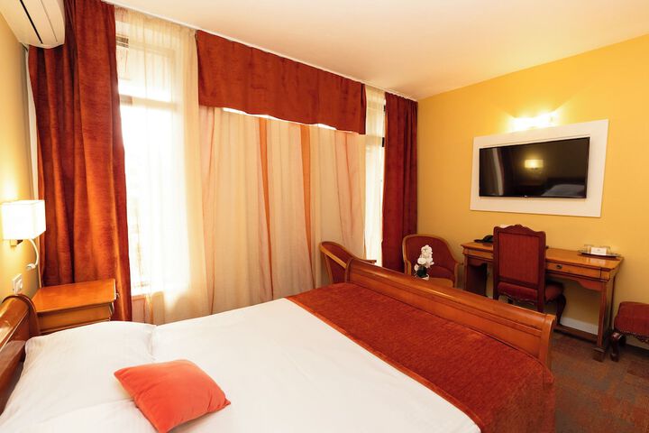 Room 21 of 56