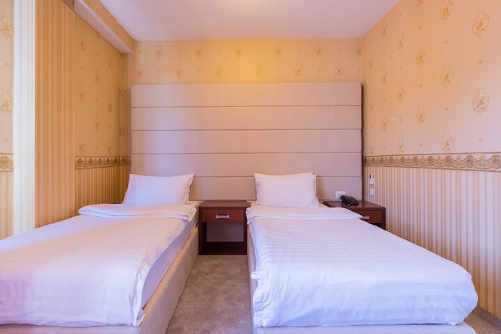 Room 21 of 85