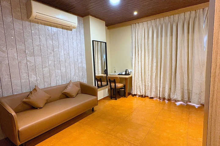 Room 31 of 42