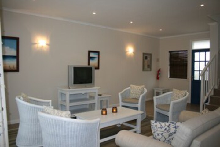 Room 34 of 60