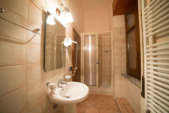 Room 15 of 15