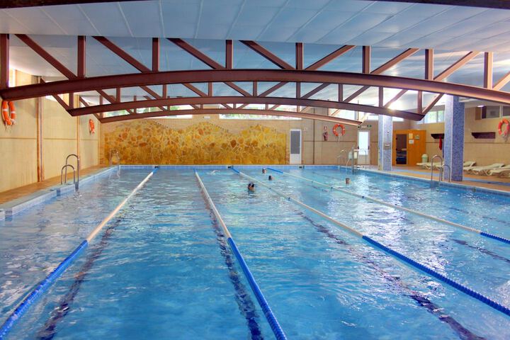 Hotel Pool