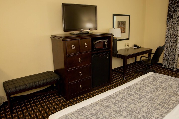 Room 33 of 59