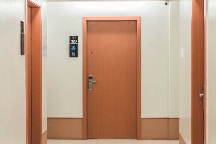 Ballroom/Hall 44 of 55