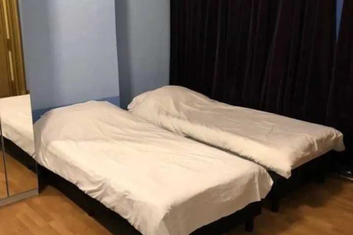 Room 8 of 8