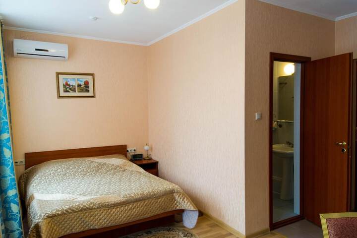 Room 21 of 54