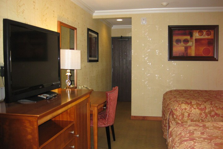 Room 11 of 46