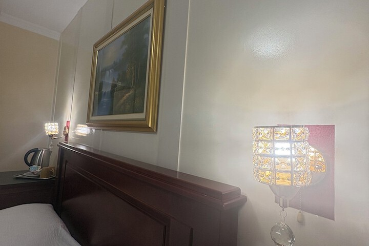 Room 153 of 266