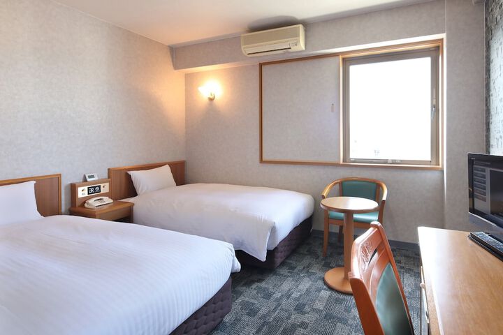 Room 18 of 45