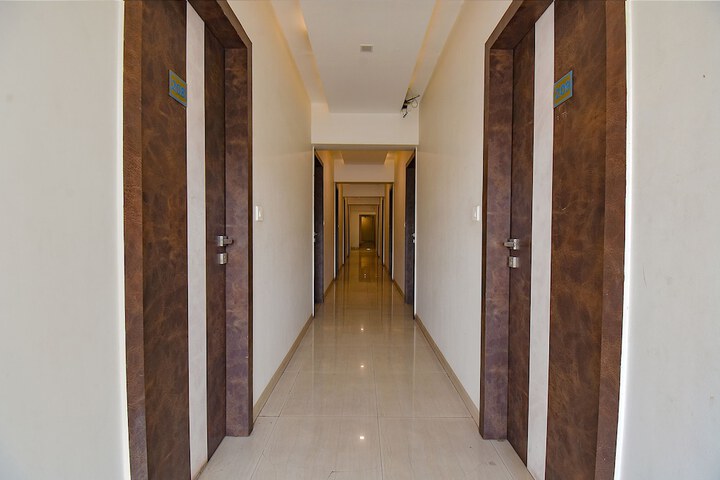 Hotel Interior 3 of 37