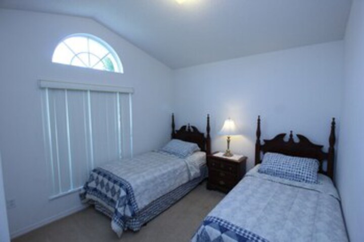 Room 25 of 29
