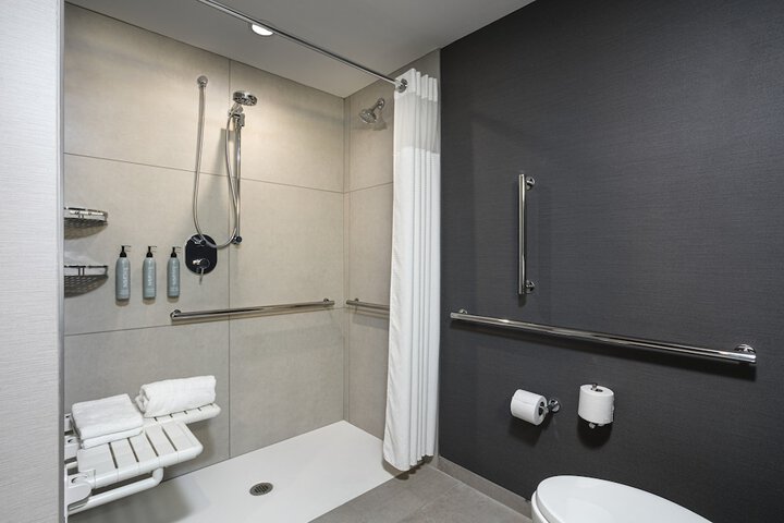 Room 42 of 63