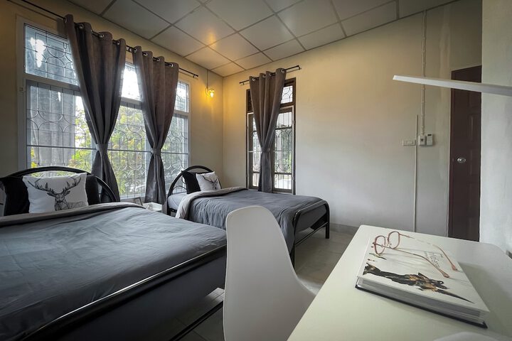 Room 28 of 64