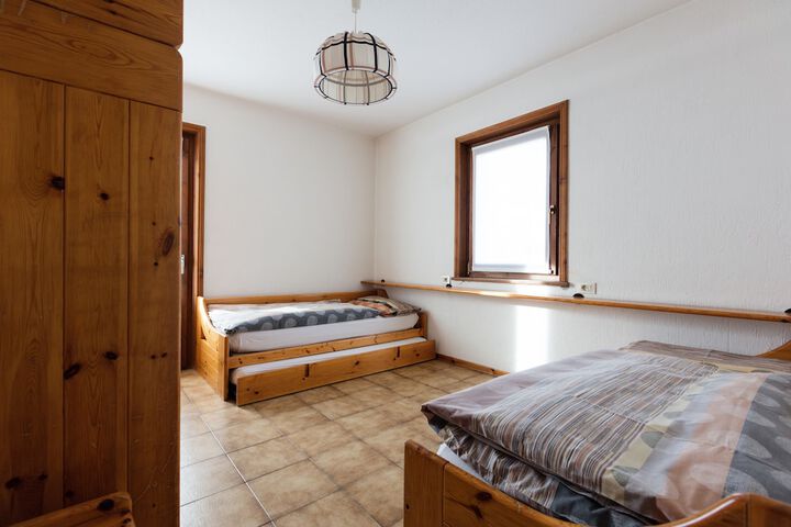 Room 13 of 39
