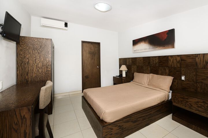 Room 5 of 29