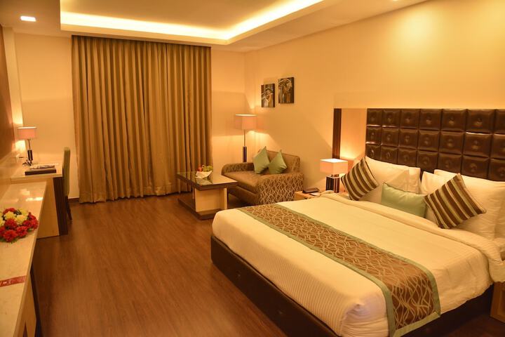 Room 17 of 73