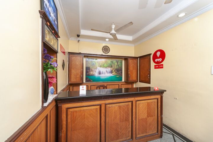 OYO 22280 Kences Inn