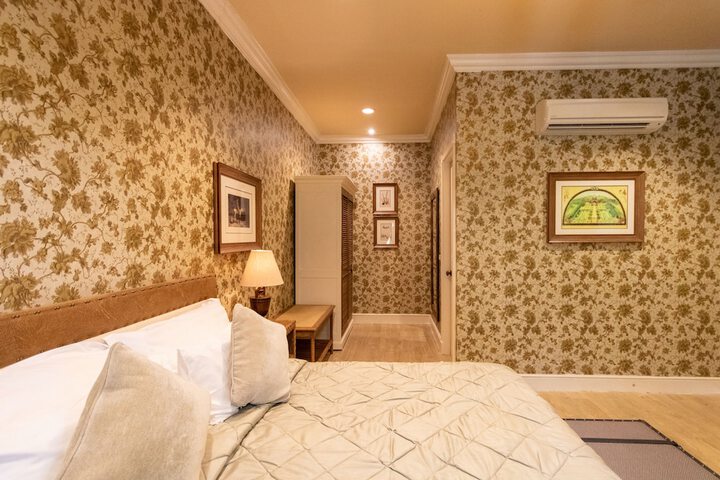 Room 78 of 228