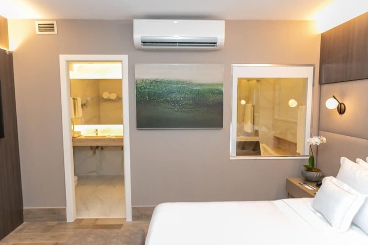 Room 48 of 110