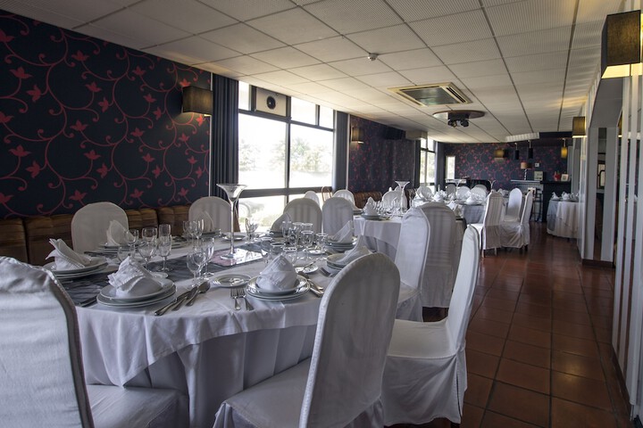 Ballroom/Hall 23 of 33
