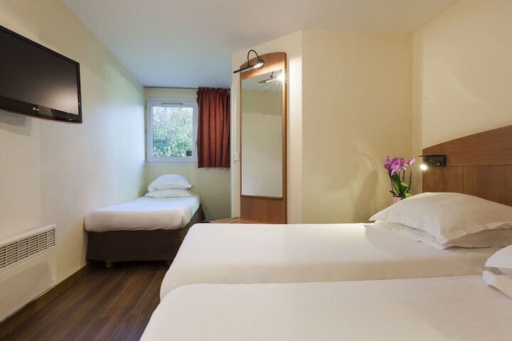 Room 16 of 43
