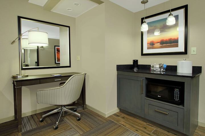 1 King Bed with Sofa Bed (16 of 20)
