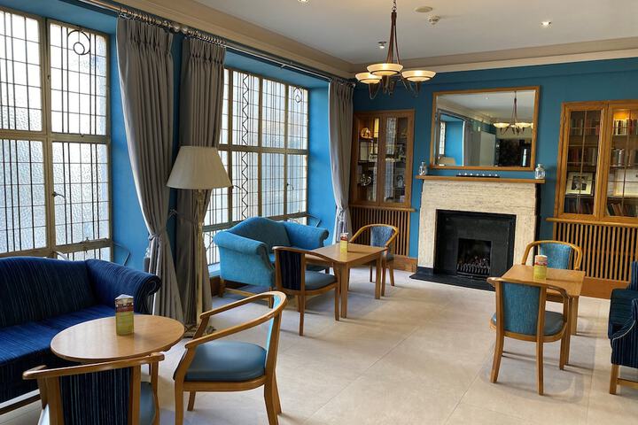 Entrance & Lobby