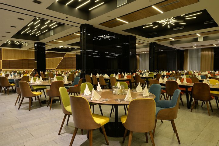 Dining Photos
