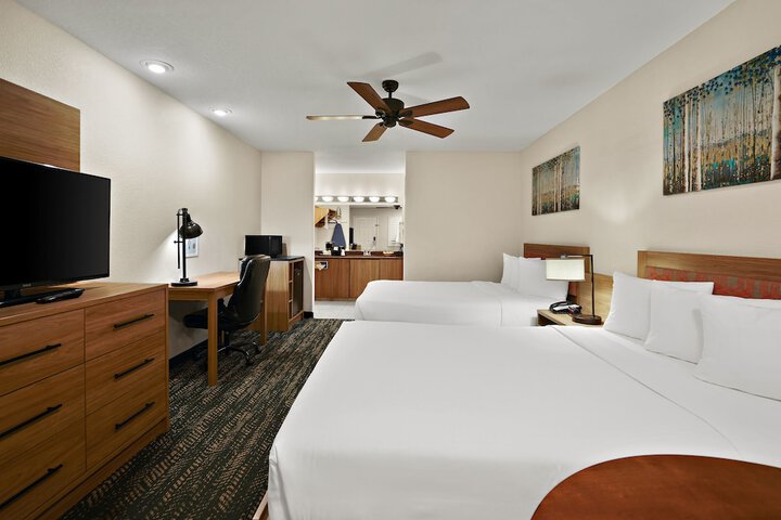 Room 14 of 42