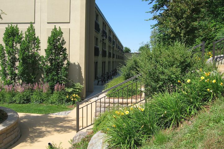 Property Grounds 26 of 40