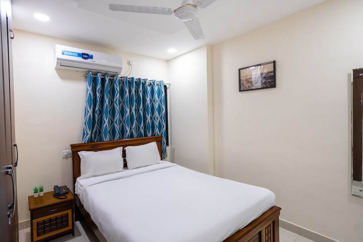 Room 3 of 22