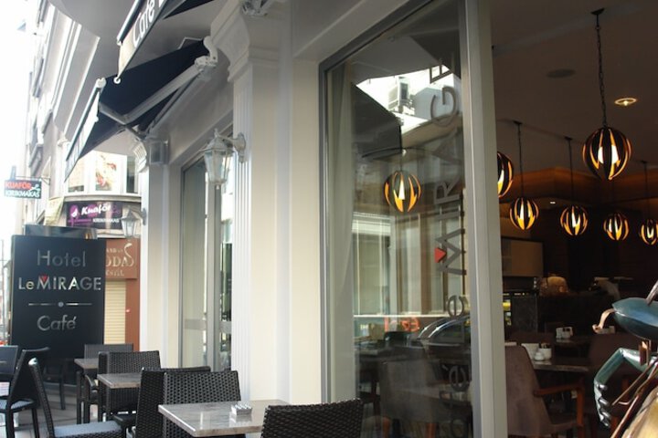 Cafe