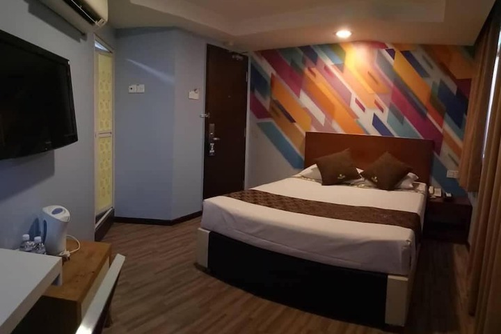 Room 22 of 36