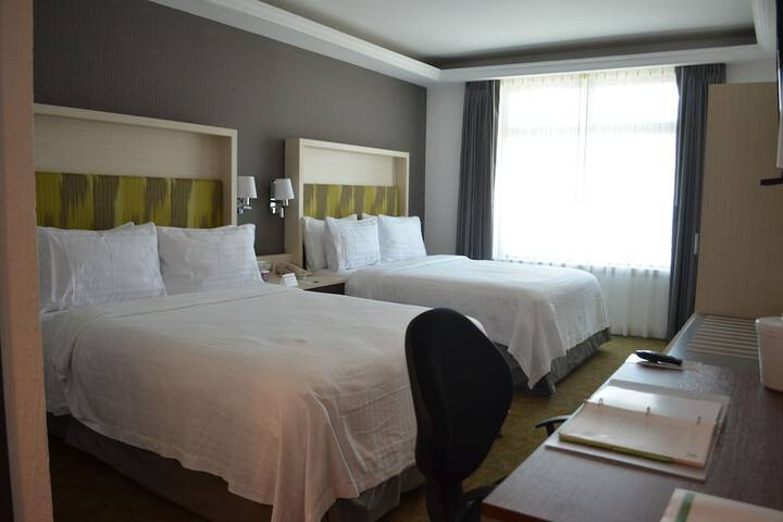 Room 16 of 118