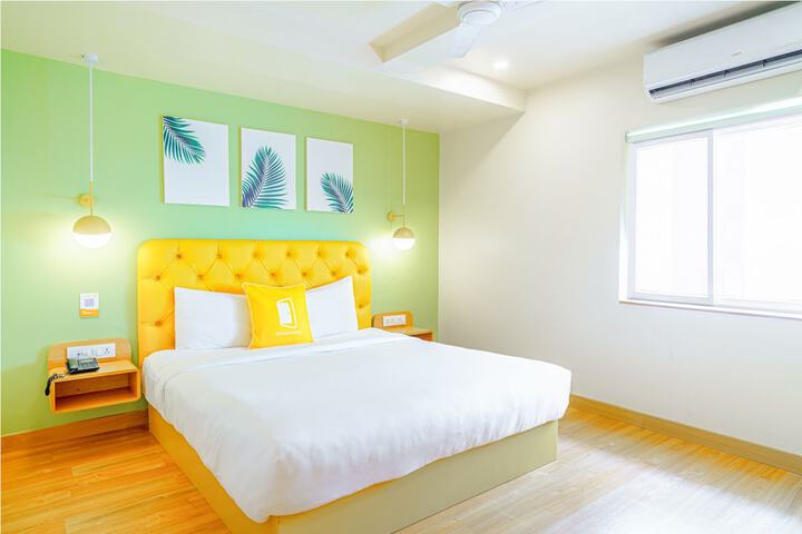 Room 13 of 31