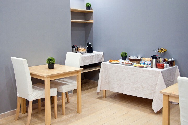 Breakfast area
