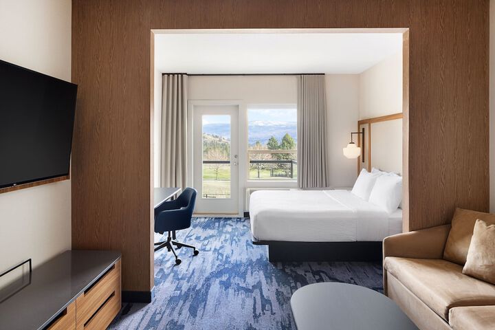 Room 10 of 35