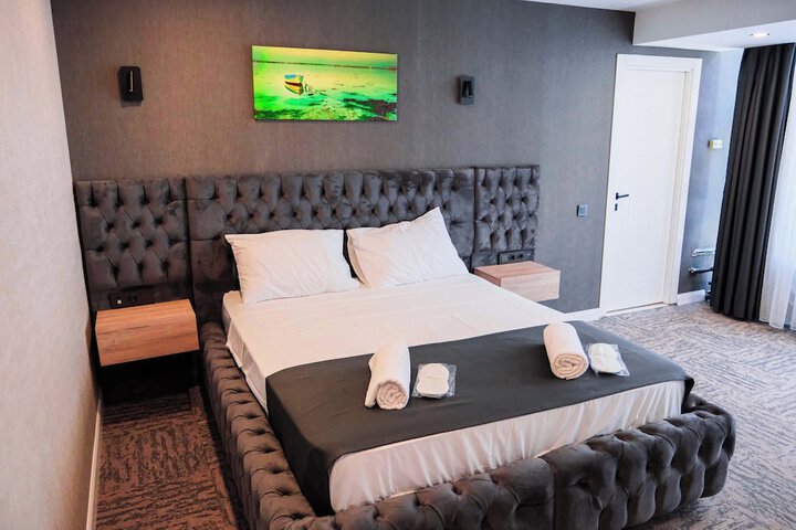 Room 7 of 21