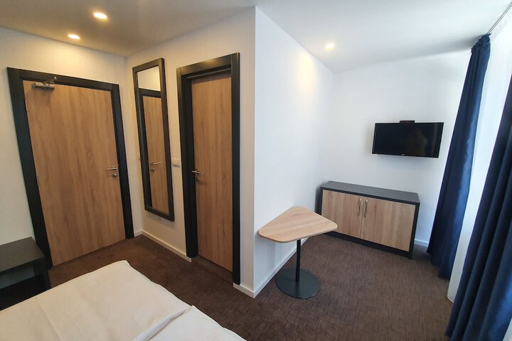 Room 20 of 56