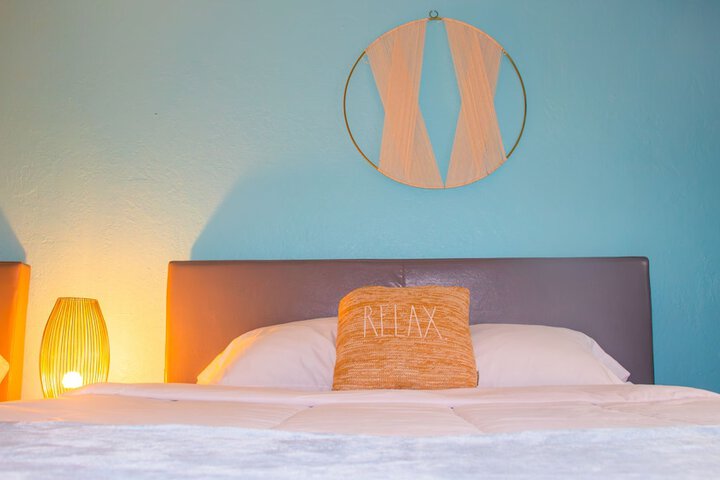 Room 21 of 100
