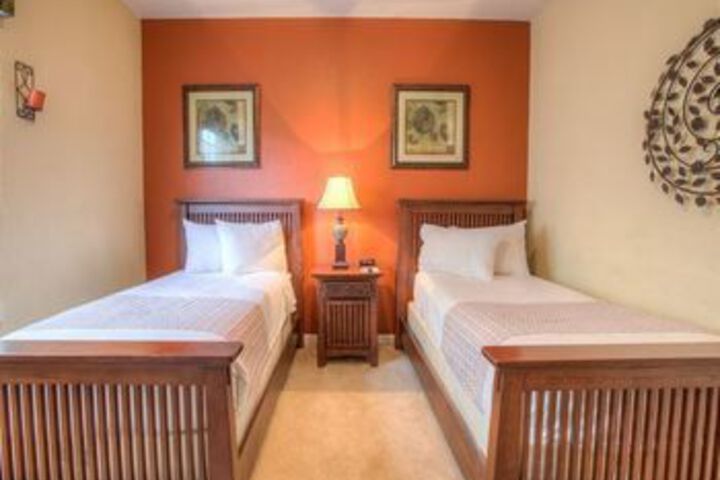 Room 7 of 17